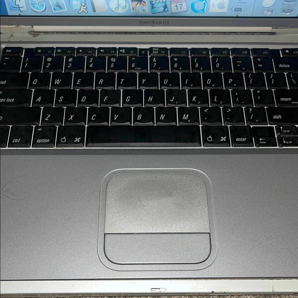Apple 🍎 PowerBook G4 Laptop - Picture 4 of 13